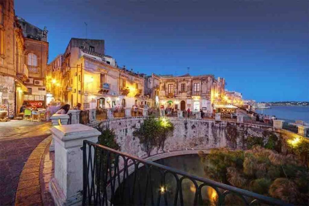 Vila La Mansarda Syracuse Exteriér fotografie